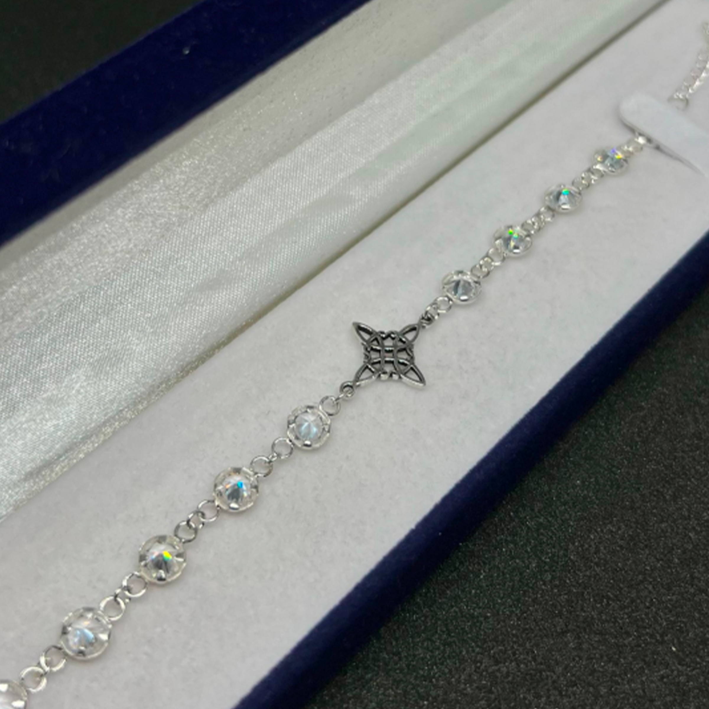 Pulsera nudo de bruja